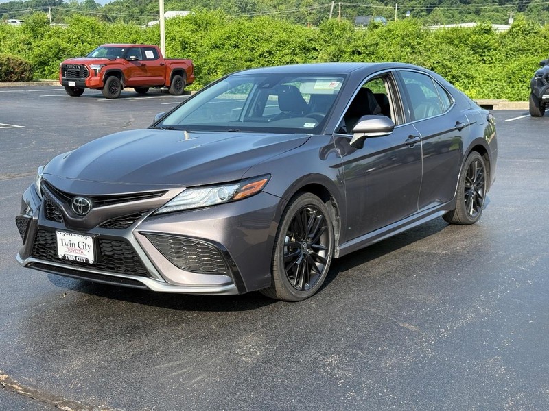 Toyota Camry Vehicle Image 9