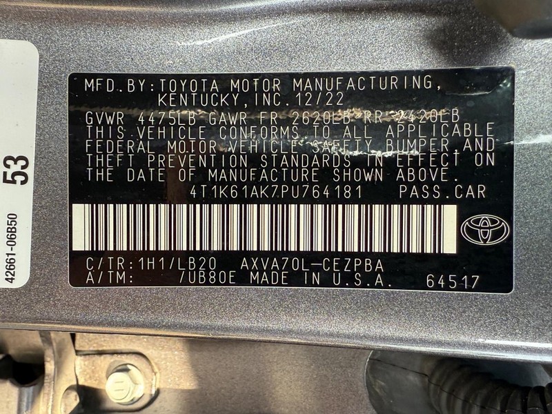 Toyota Camry Vehicle Image 23