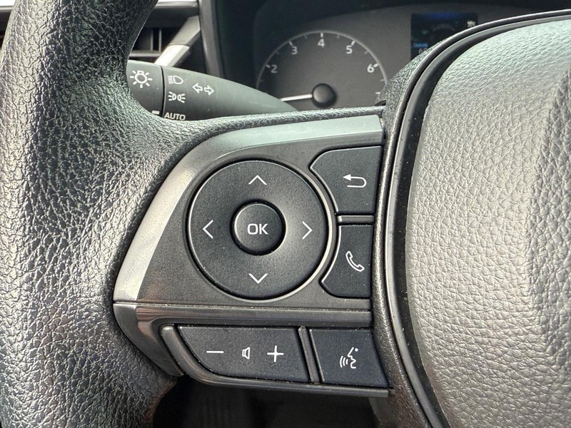 Toyota Corolla Vehicle Image 17