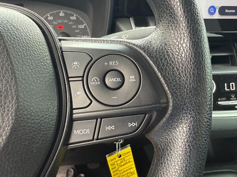 Toyota Corolla Vehicle Image 18