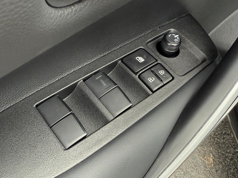 Toyota Corolla Vehicle Image 10