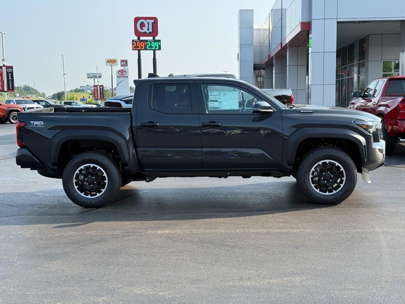 Toyota Tacoma 4WD Hybrid Vehicle Image 2