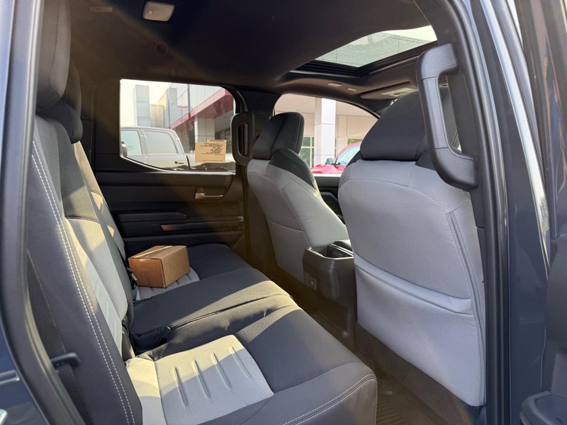 Toyota Tacoma 4WD Hybrid Vehicle Image 7