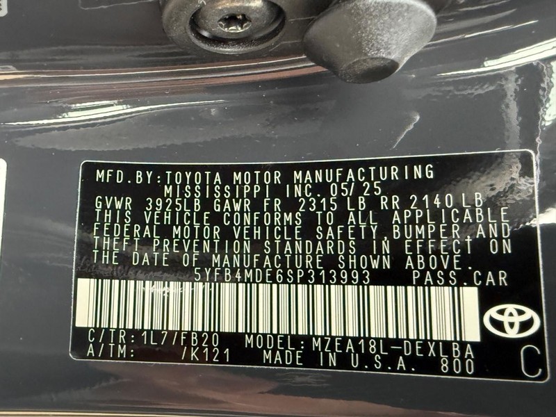 Toyota Corolla Vehicle Image 16