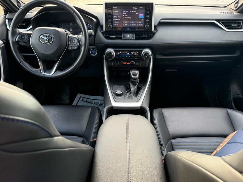 Toyota RAV4 Hybrid Vehicle Image 12