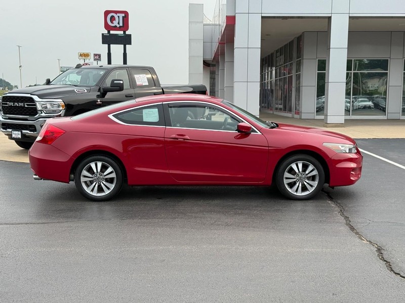 Honda Accord Coupe Vehicle Image 2