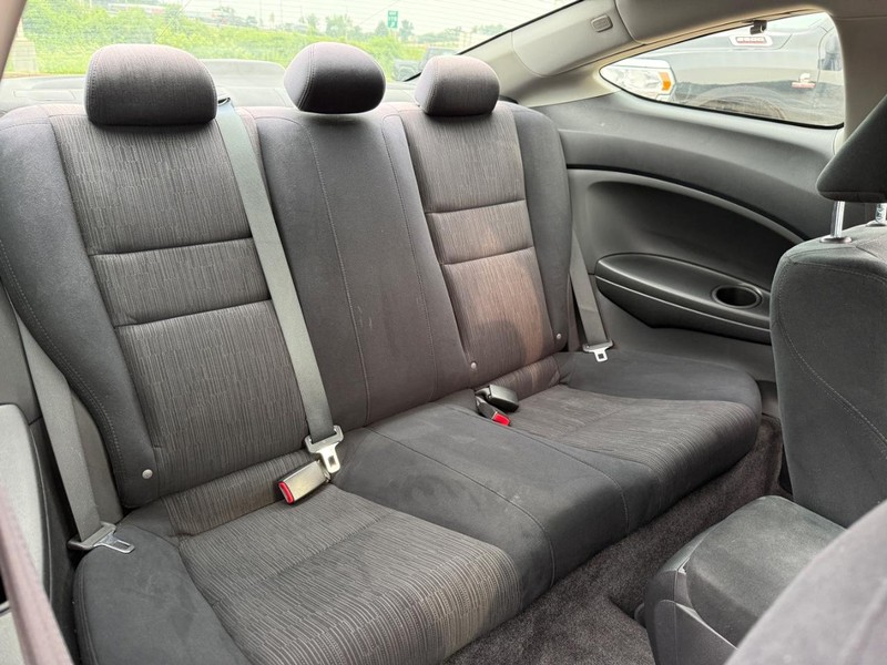 Honda Accord Coupe Vehicle Image 10