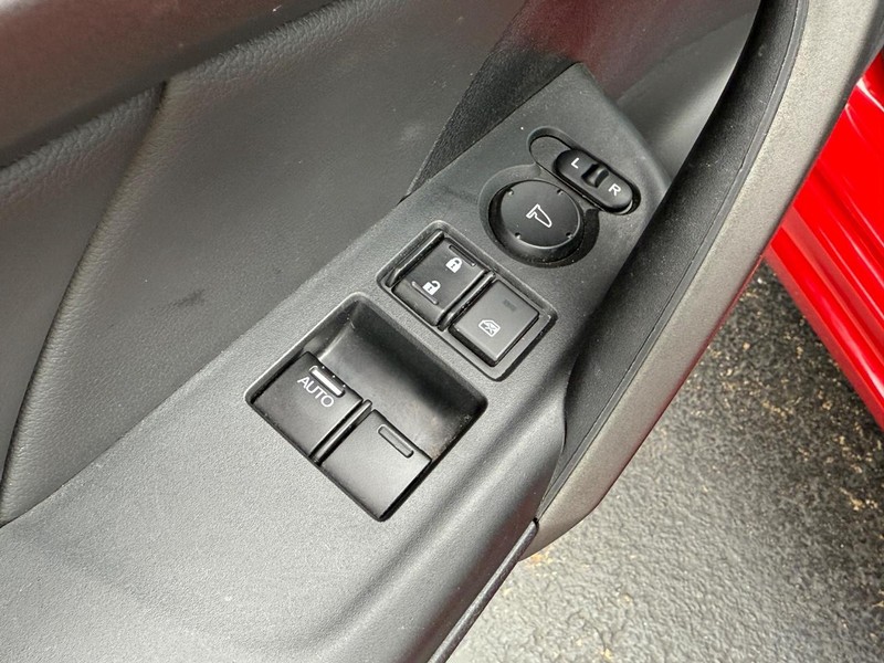 Honda Accord Coupe Vehicle Image 12