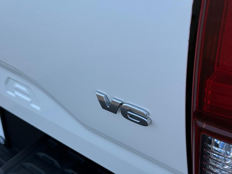 Toyota Tacoma 4WD Vehicle Image 6