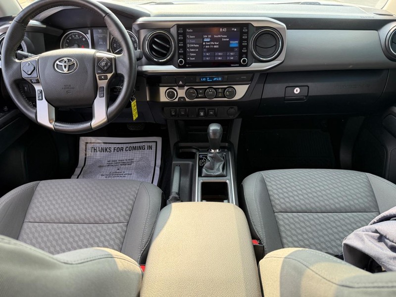 Toyota Tacoma 4WD Vehicle Image 12