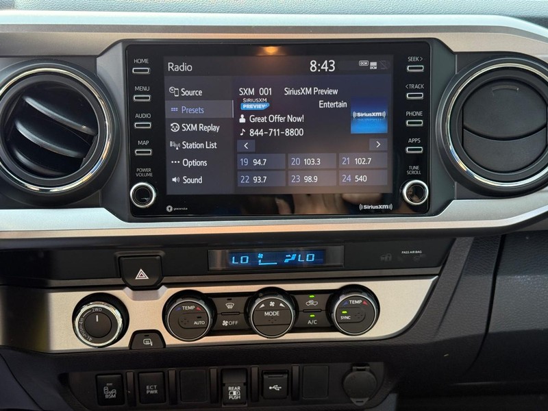 Toyota Tacoma 4WD Vehicle Image 14