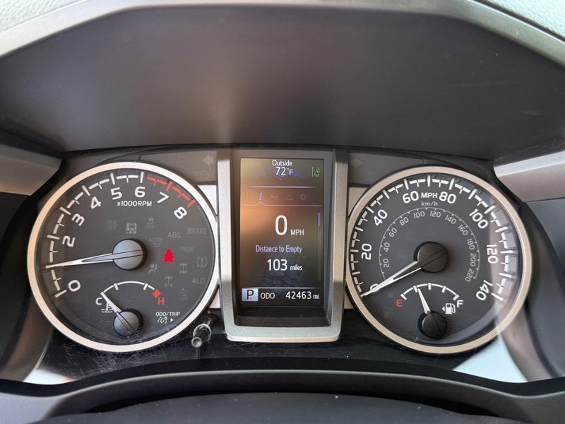 Toyota Tacoma 4WD Vehicle Image 19