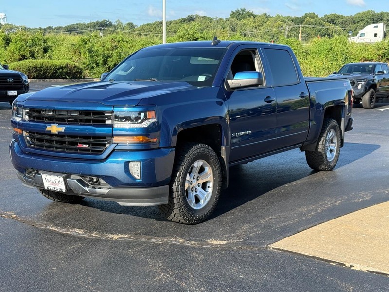 Chevrolet Silverado 1500 Vehicle Image 10