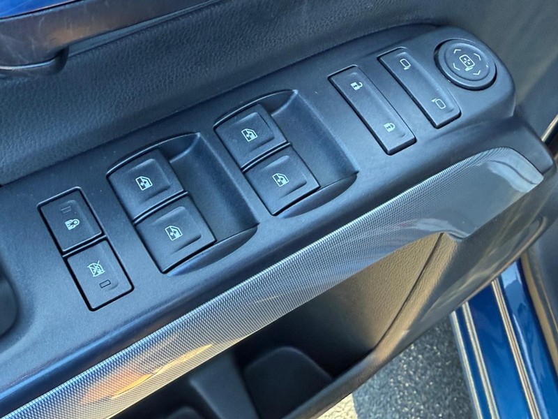 Chevrolet Silverado 1500 Vehicle Image 16