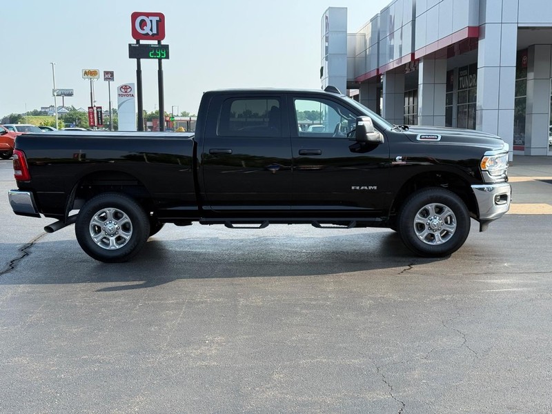 Ram 2500 Vehicle Image 2