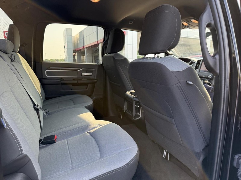 Ram 2500 Vehicle Image 12
