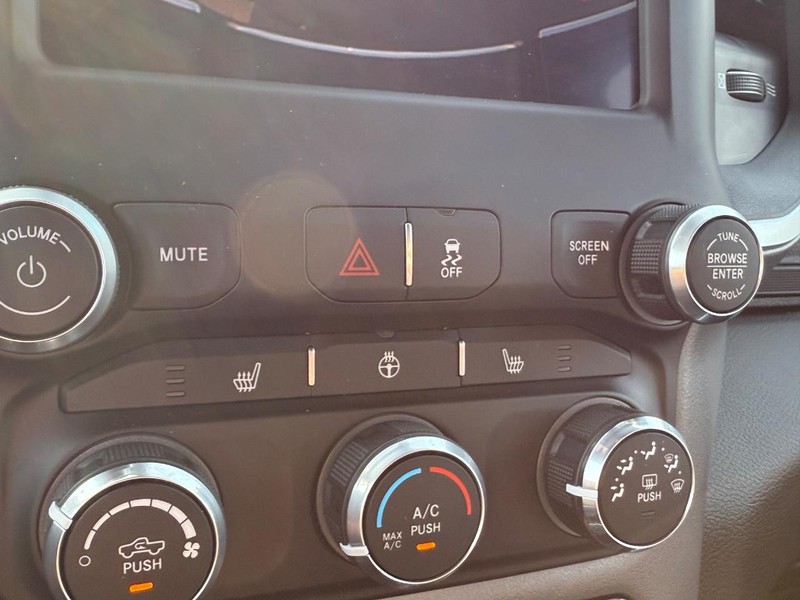 Ram 2500 Vehicle Image 23
