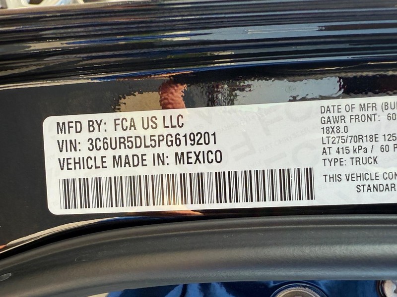 Ram 2500 Vehicle Image 24