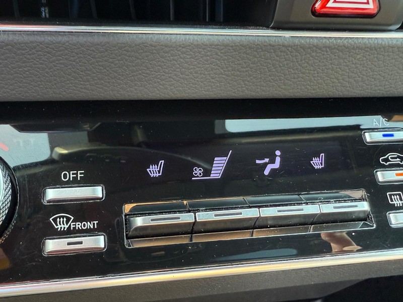 Hyundai Sonata Vehicle Image 21