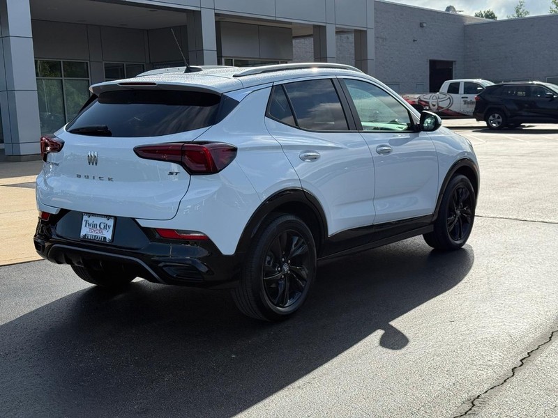 Buick Encore GX Vehicle Image 3