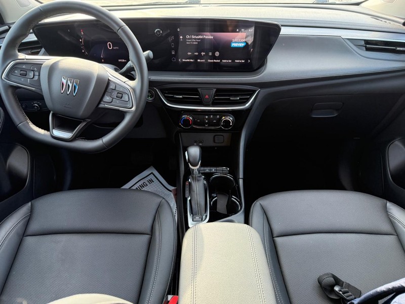 Buick Encore GX Vehicle Image 12