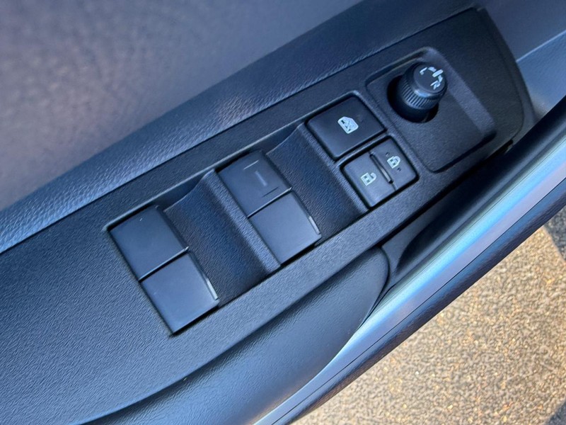 Toyota Corolla Cross Vehicle Image 10
