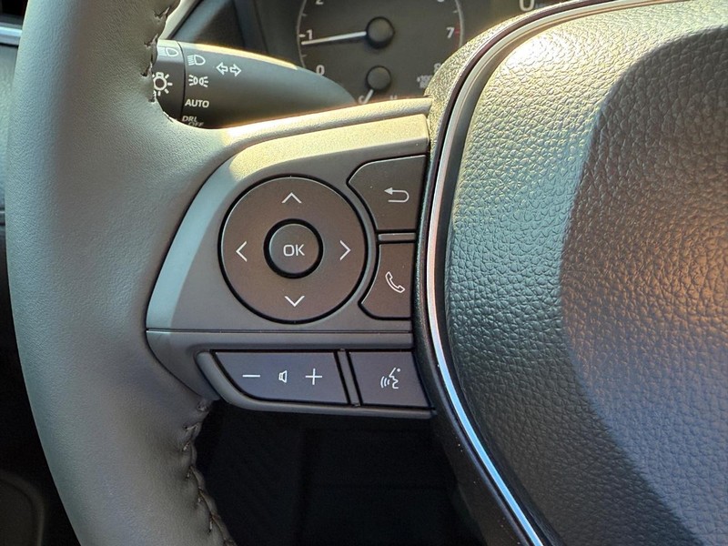 Toyota Corolla Cross Vehicle Image 12