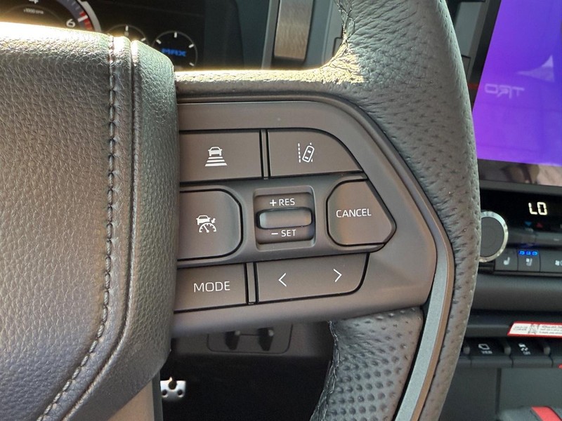 Toyota Tundra 4WD Hybrid Vehicle Image 14