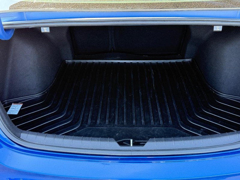 Kia K5 Vehicle Image 4