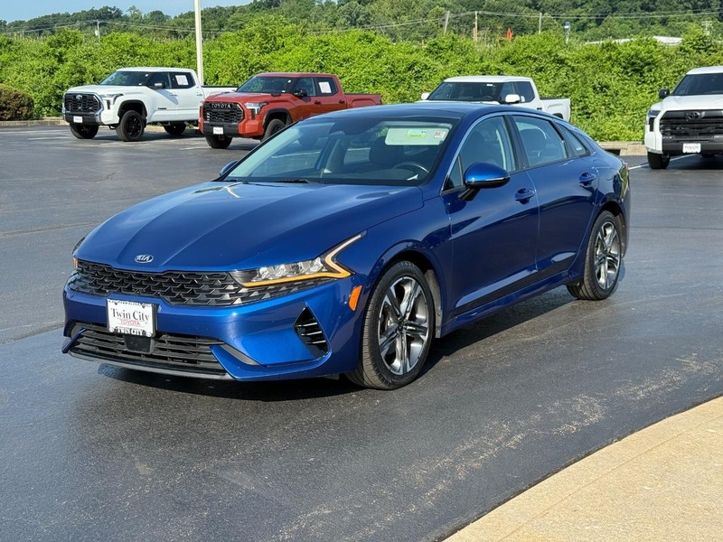Kia K5 Vehicle Image 8