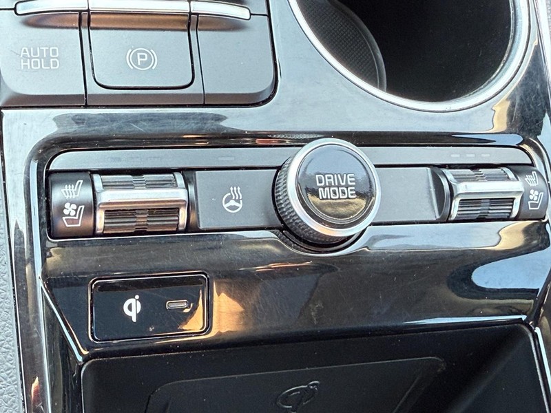 Kia K5 Vehicle Image 23