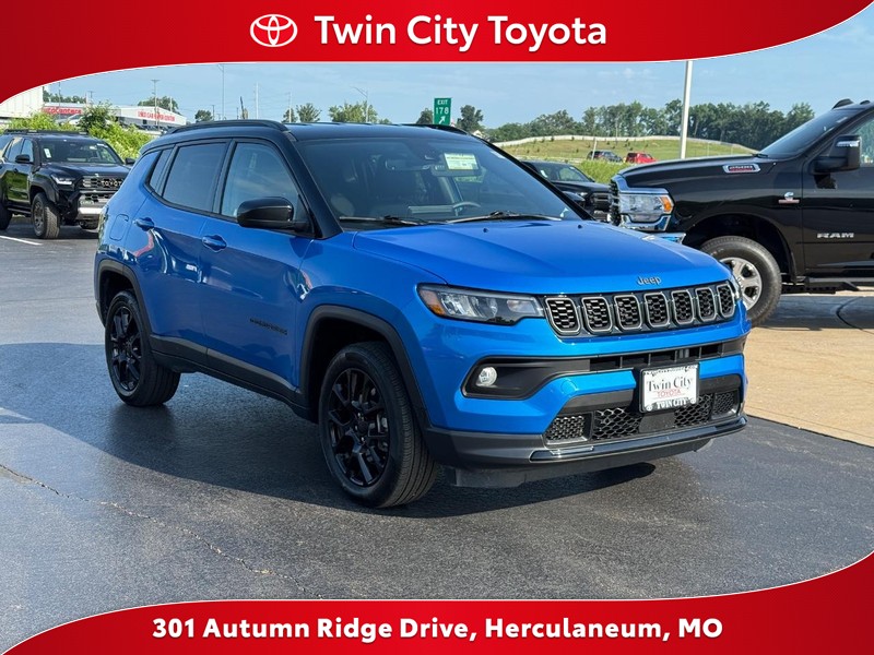 Used 2024 Jeep Compass Latitude with VIN 3C4NJDBN4RT135758 for sale in Herculaneum, MO