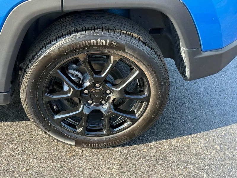Jeep Compass Vehicle Image 7