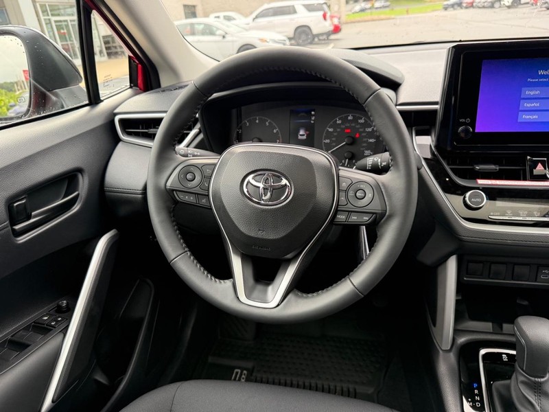 Toyota Corolla Cross Vehicle Image 8