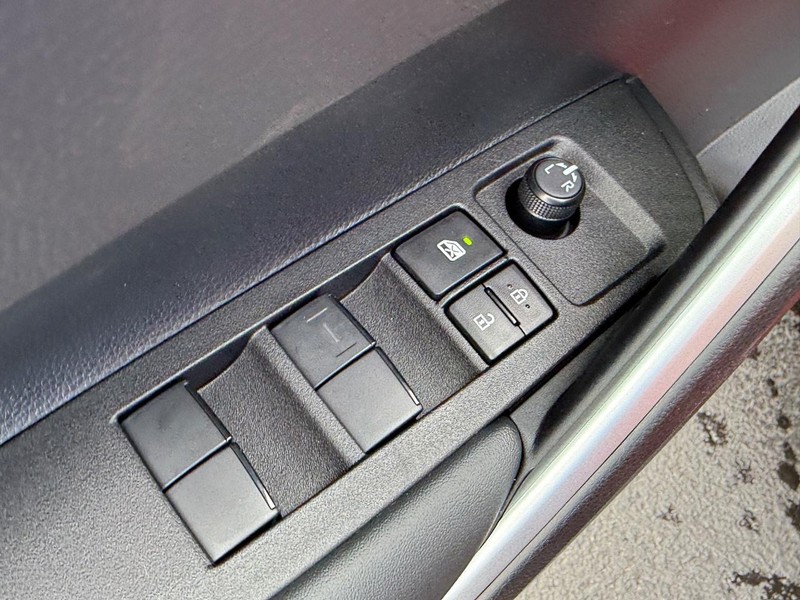 Toyota Corolla Cross Vehicle Image 10