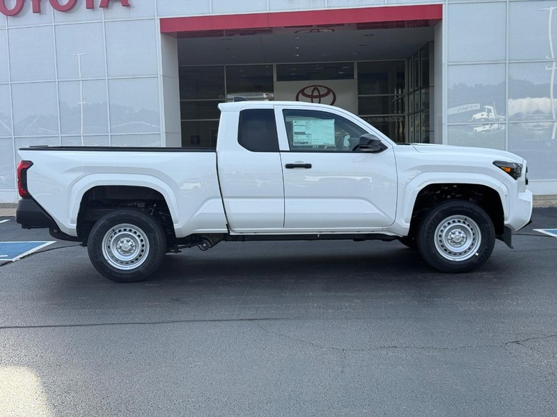 Toyota Tacoma 2WD Vehicle Image 2
