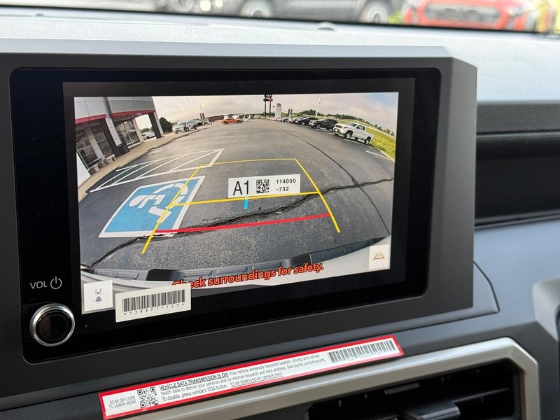 Toyota Tacoma 2WD Vehicle Image 12