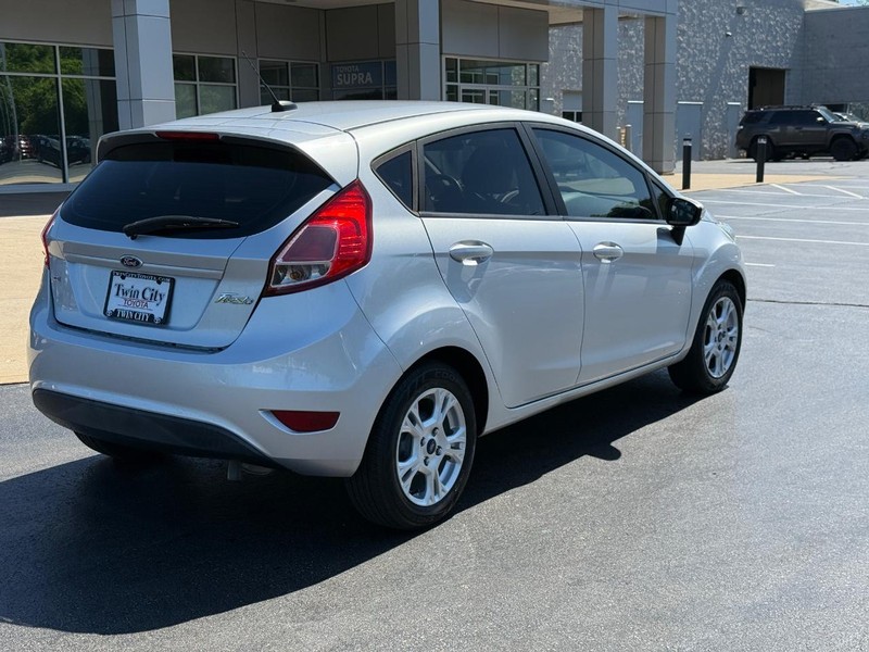 Ford Fiesta Vehicle Image 3