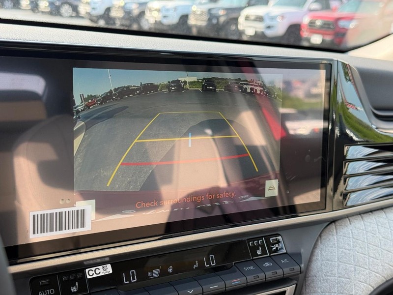 Toyota Camry Vehicle Image 15
