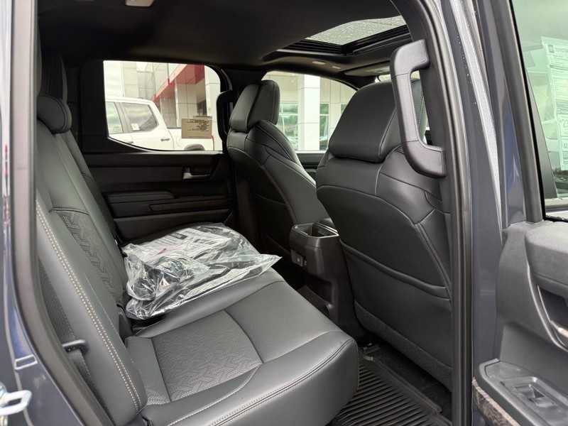 Toyota Tacoma 4WD Hybrid Vehicle Image 6