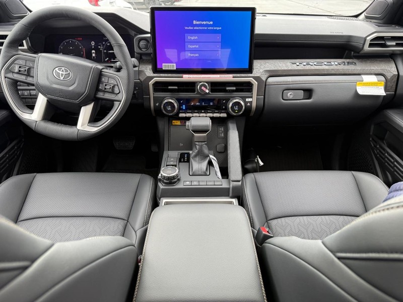 Toyota Tacoma 4WD Hybrid Vehicle Image 7