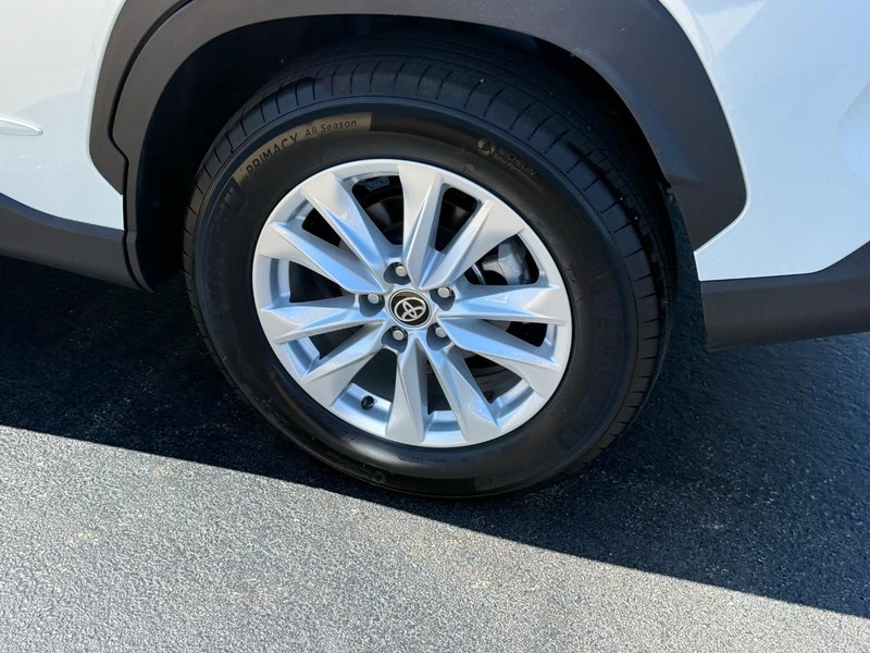 Toyota Corolla Cross Vehicle Image 7