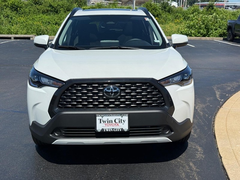 Toyota Corolla Cross Vehicle Image 10