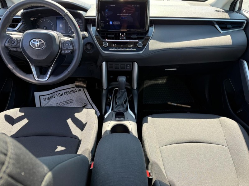 Toyota Corolla Cross Vehicle Image 12