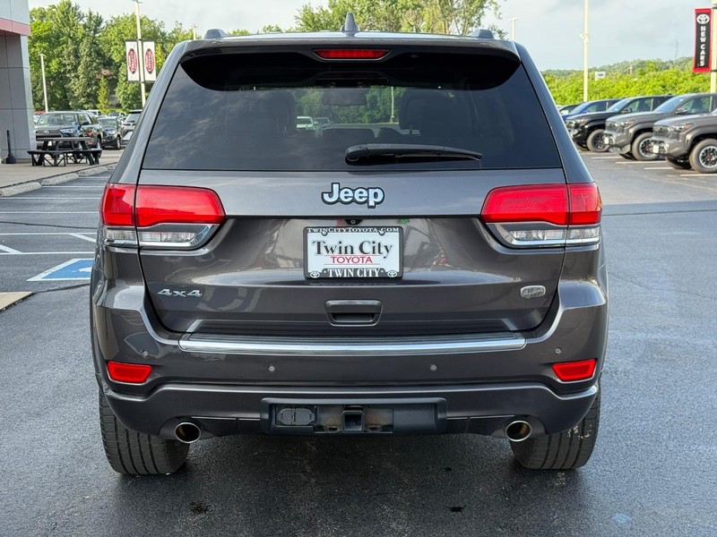 Jeep Grand Cherokee Vehicle Image 5