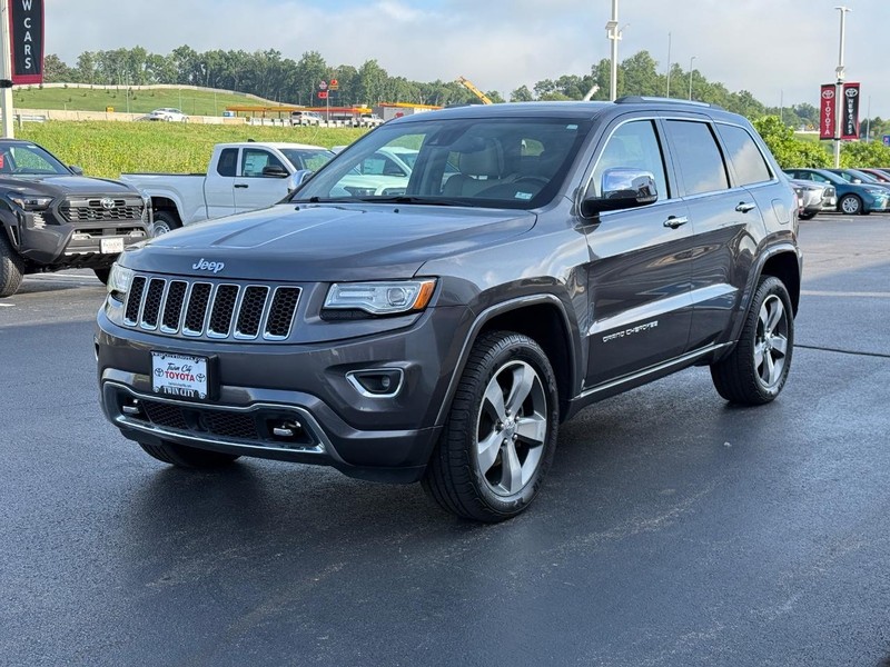 Jeep Grand Cherokee Vehicle Image 8