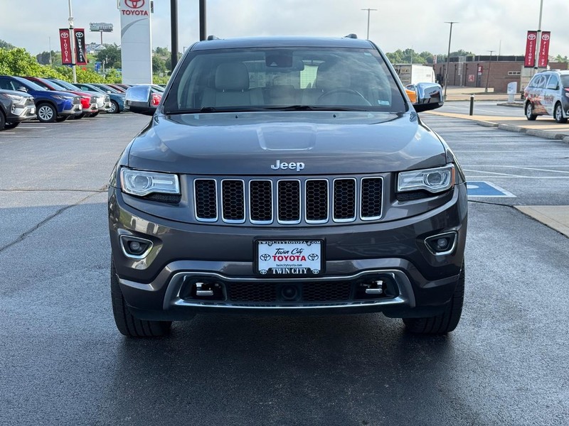 Jeep Grand Cherokee Vehicle Image 9