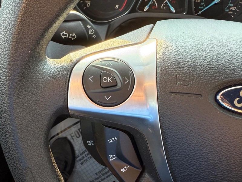 Ford Focus Vehicle Image 18