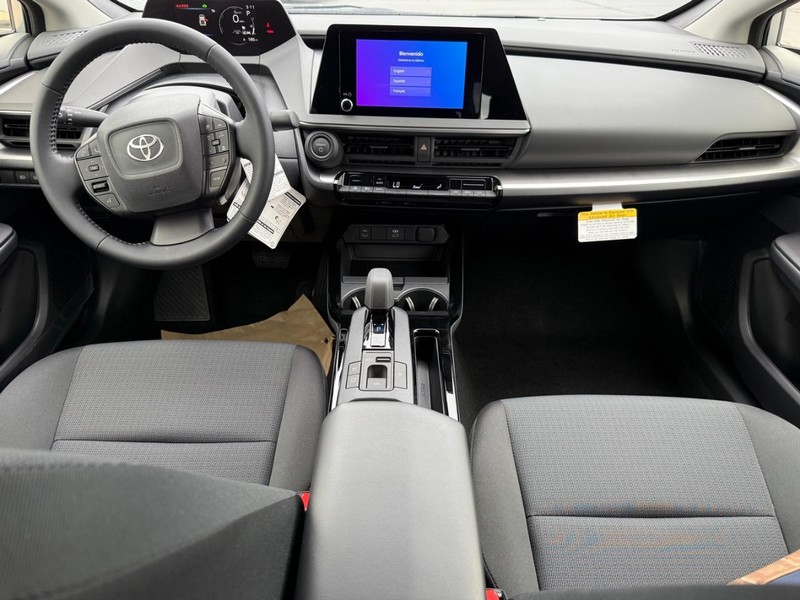 Toyota Prius Vehicle Image 6