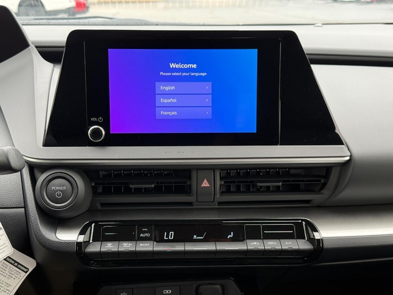 Toyota Prius Vehicle Image 8